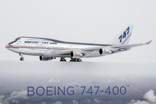 NG Models The Boeing Company Boeing House Colors Boeing 747-400 N401PW (Ultimate) 1/400 Aircraft Scale Model