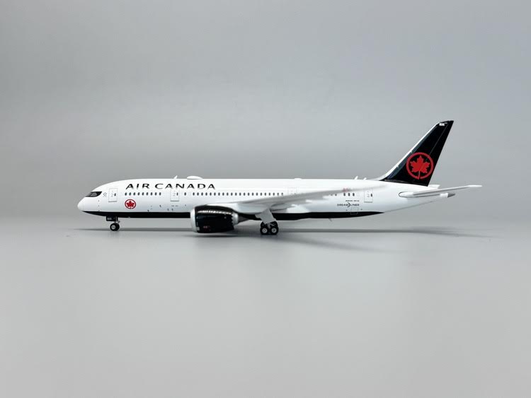 Phoenix Air Canada Boeing B787-8 C-GHPY 1/400 Aircraft Scale Model