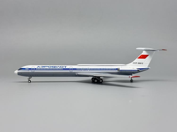 Phoenix Aeroflot (Leonid Breznhey’s plane) Ilyushin IL-62 CCCP-86612 1/400 Aircraft Scale Model