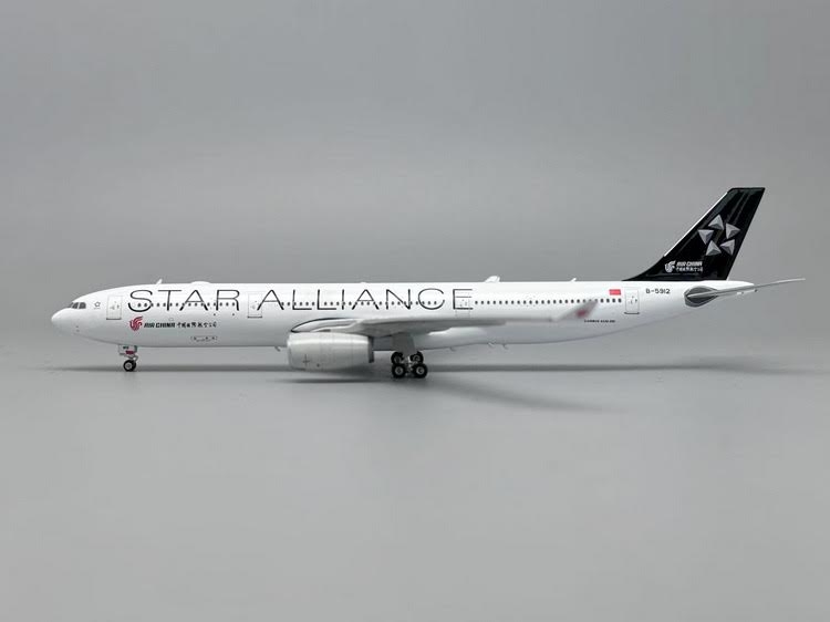 Phoenix Air China Star Alliance Airbus A330-300 B-5912 1/400 Scale