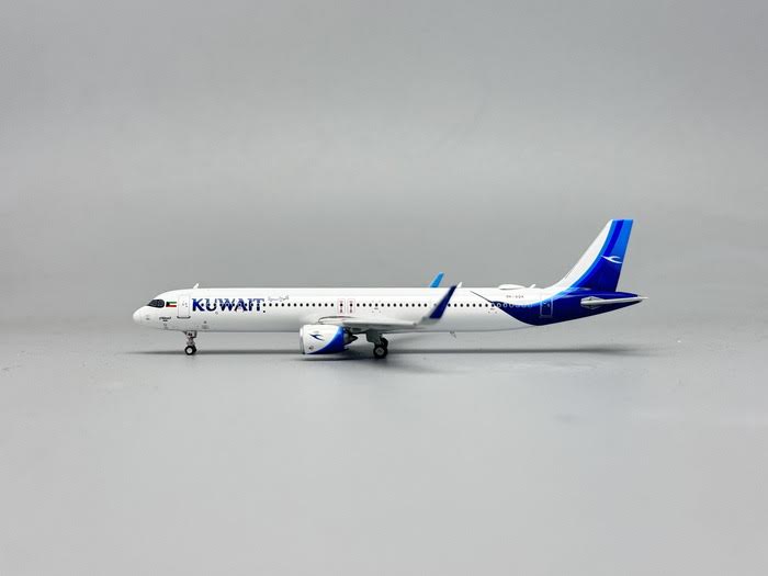 Phoenix Kuwait Airways Airbus A321neo 9K-AQA 1/400 Aircraft Scale Model