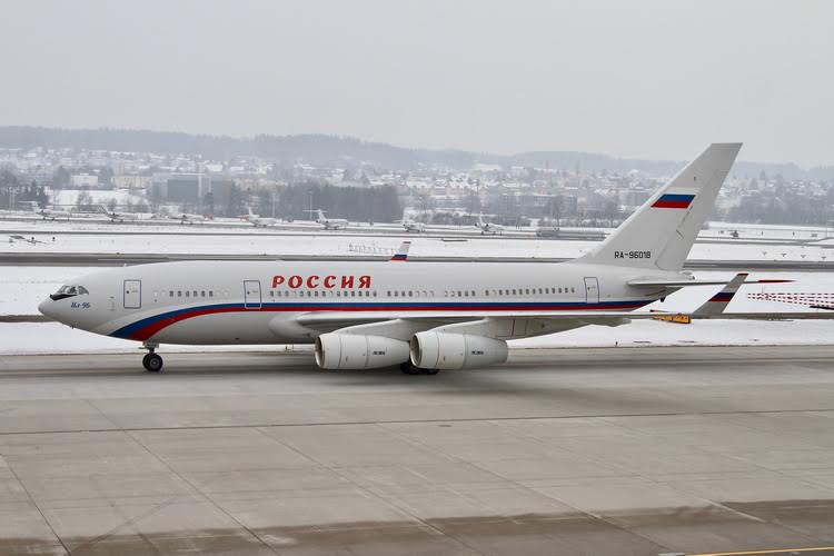 Phoenix Rossiya SLO Ilyushin IL-96-300 RA-96018 1/400 Aircraft Scale Model