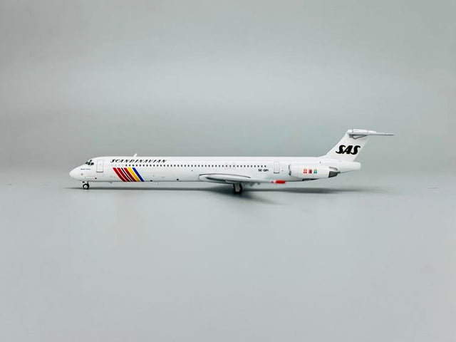 Phoenix Scandinavian SAS Mcdonnell Douglas MD-83 SE-DPI 1/400 Aircraft Scale Model
