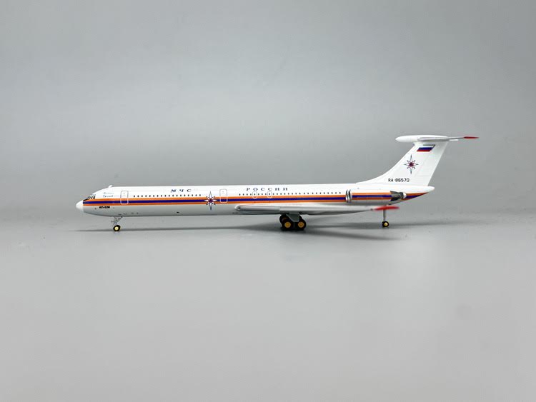 Phoenix Russia Emercom (Ministry of Emergency Situations) Ilyushin IL-62M RA-86570 1/400 Aircraft Scale Model