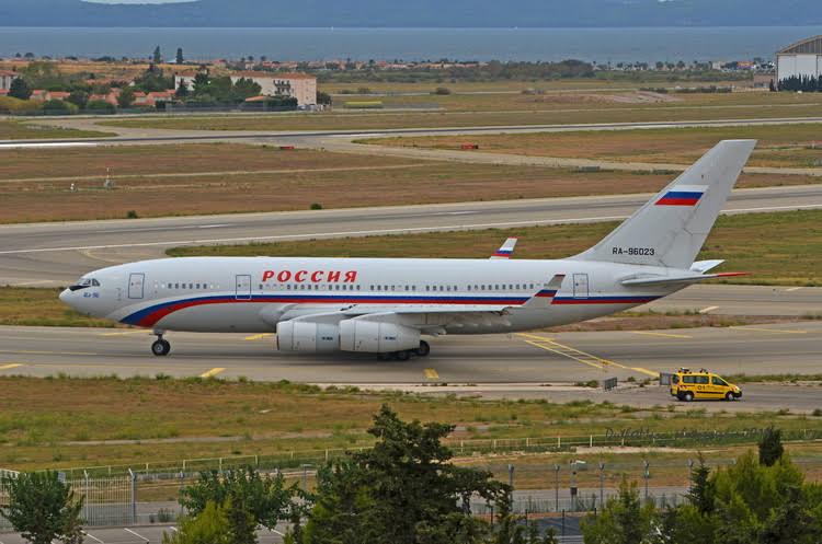 Phoenix Rossiya SLO Ilyushin IL-96-300 RA-96023 1/400 Aircraft Scale Model