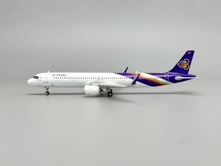 Phoenix Thai Airways Airbus A321neo HS-TOB 1/400 Aircraft Scale Model
