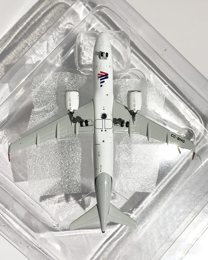 Phoenix Latam Airbus A320Neo CC-BHG 1/400 Aircraft Scale Model