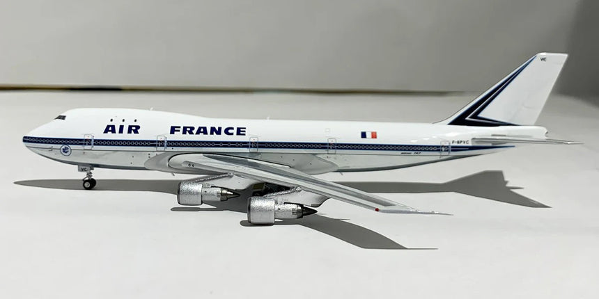 Phoenix Air France (Polish) Boeing B747-100 F-BPVC 1/400 Scale