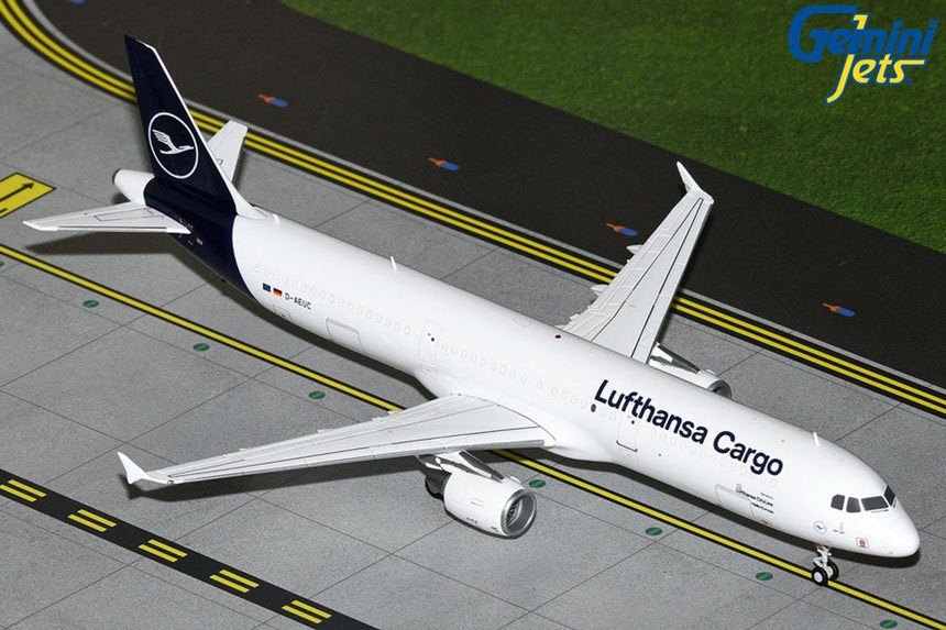 GeminiJets Lufthansa Cargo A321P2F D-AEUC 1/200 Scale