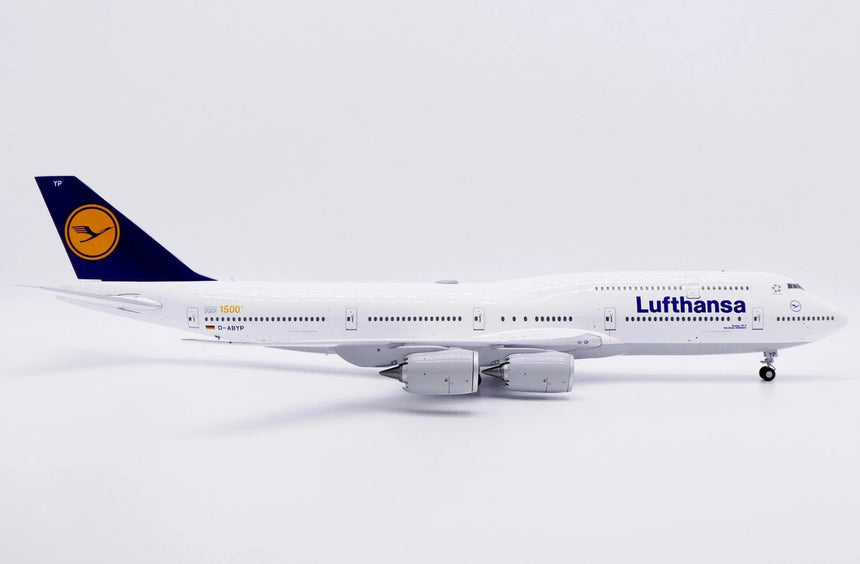 JC Wings Lufthansa Boeing 747-8i "1500th Boeing 747" (D-ABYP) 1/200 Aircraft Scale Model