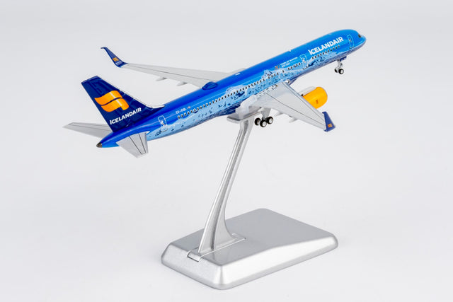 NG Models Icelandair Boeing 757-200/w Winglets TF-FIR Vatnajokull; (Ultimate) 1/400 Aircraft Scale Model