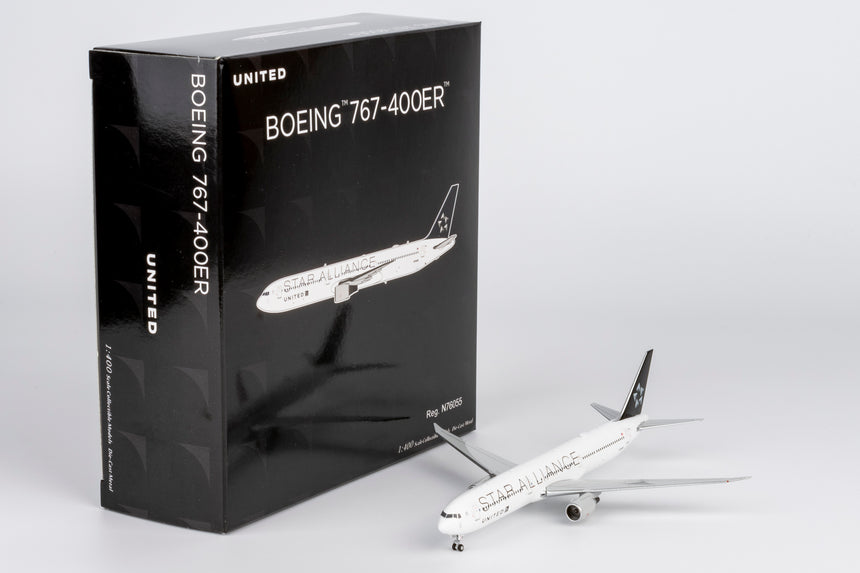 NG Models United Airlines (Star Alliance livery) Boeing 767-400ER N76055 1/400 Aircraft Scale Model