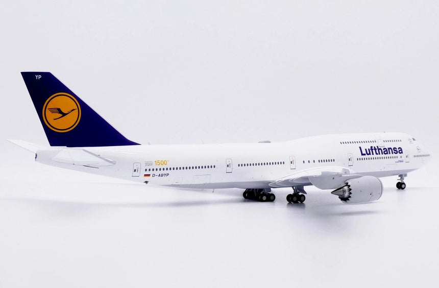 JC Wings Lufthansa Boeing 747-8i "1500th Boeing 747" (D-ABYP) 1/200 Aircraft Scale Model