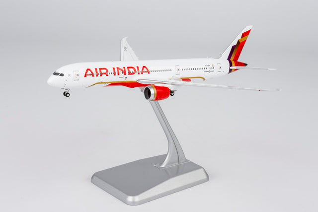 NG Models Air India Boeing 787-9 Dreamliner VT-AWA (Air India's first 787-9 in new standard livery) (Ultimate) 1/400 Aircraft Scale Model