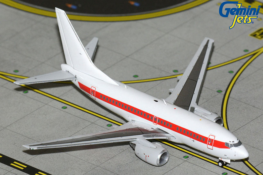 GeminiJets EG&G Boeing B737-600 N319BD Janet 1/400