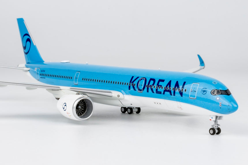 NG Models Korean Air Airbus A350-900 HL8746 New Livery 1/400 Aircraft Scale Model