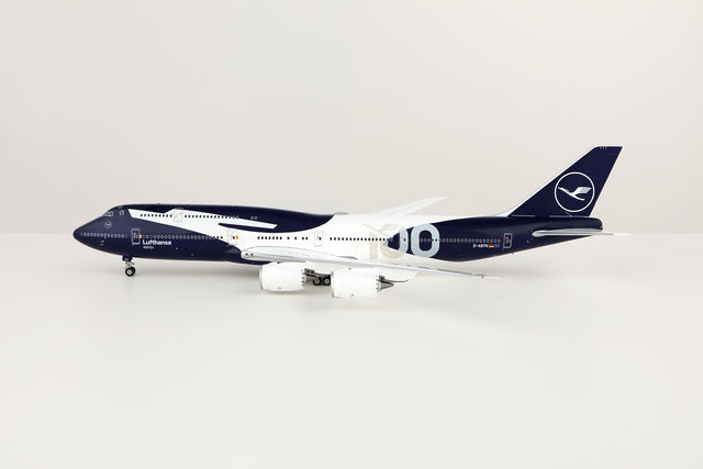 SQ Wings Lufthansa Boeing B747-8 D-ABYN 1/200 Aircraft Scale Model