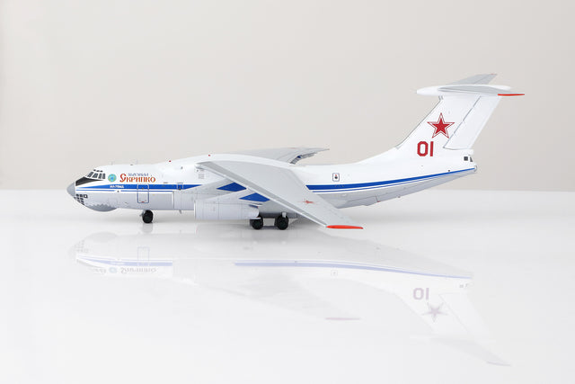 SQ Wings Russian Air Force Ilyushin IL-76MD Red 01 1/200 Aircraft Scale Model