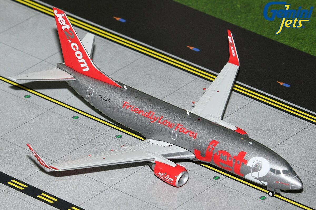GeminiJets Jet2 Boeing 737-300 G-GDFG 1/200 Scale