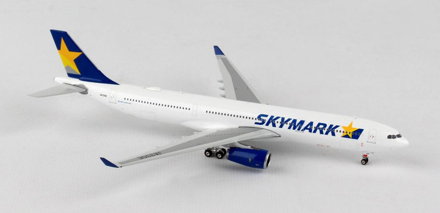 Phoenix Skymark Airlines Airbus A330-300 JA330E 1/400 Aircraft Scale Model