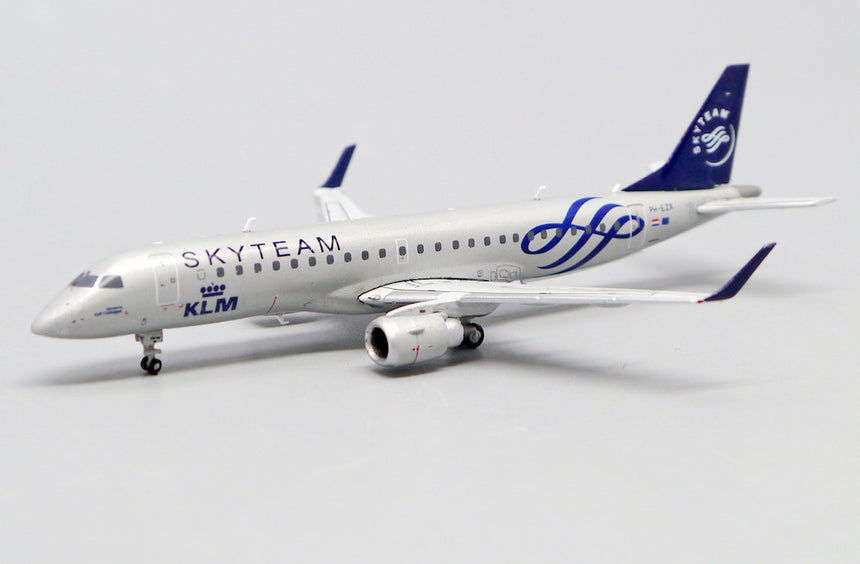 JC Wings KLM Cityhopper Embraer ERJ190 "Skyteam Livery" PH-EZX 1/400 Aircraft Scale Model