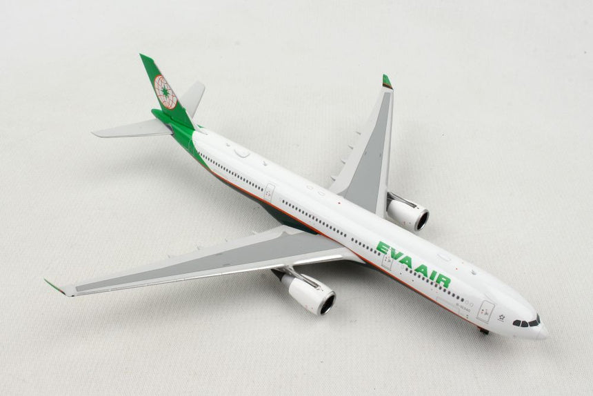Phoenix EVA Air Airbus A330-300 B-16340 1/400