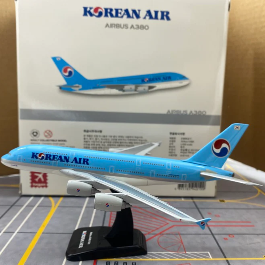 Hogan Korean Air Airbus A380 (Old Livery) (without landing gear) 1/400 Aircraft Scale Model