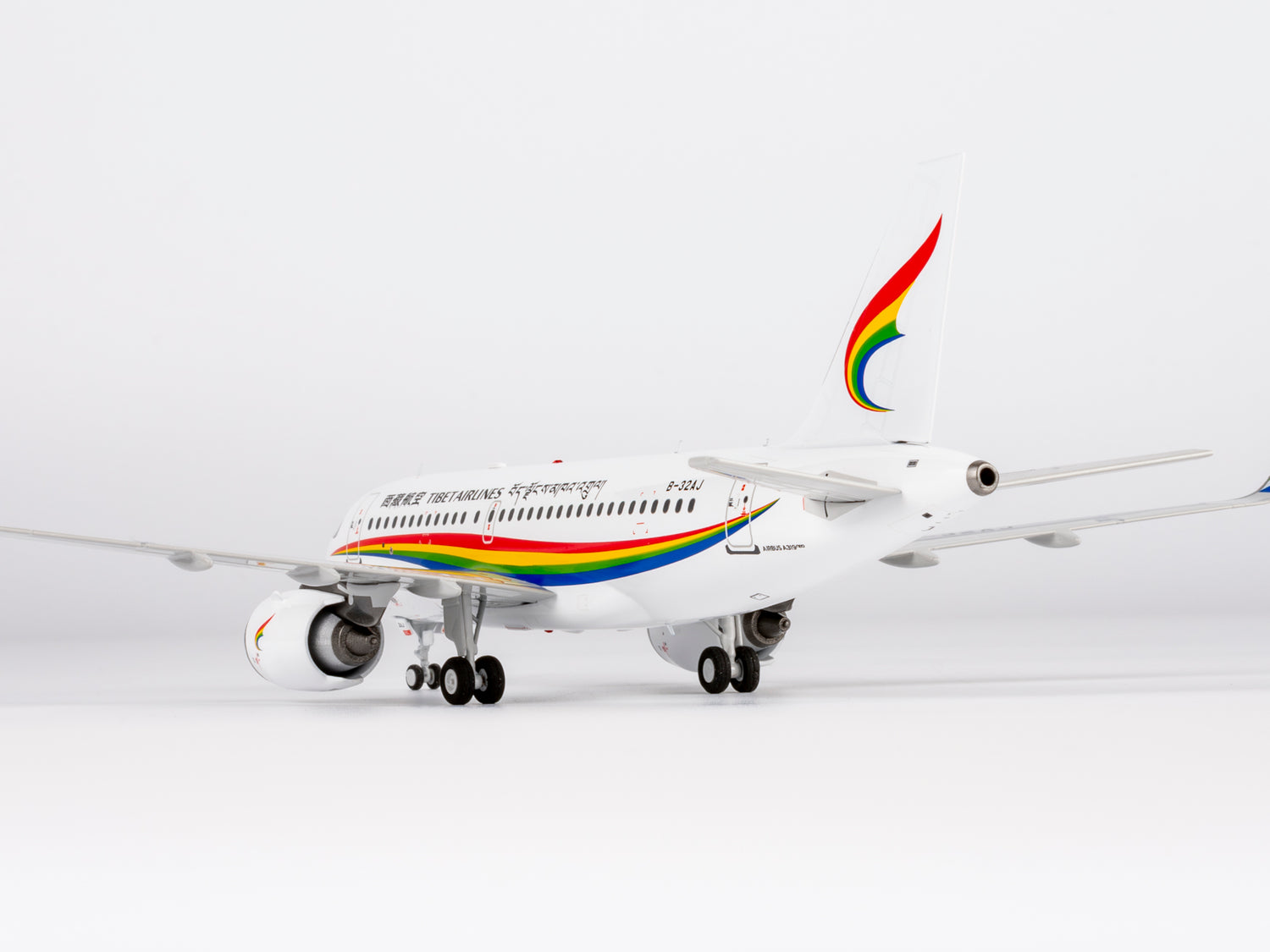 NG Models Tibet Airlines (the 1st A319neo for TV) Airbus A319neo B-32AJ 1/200 Aircraft Scale Model