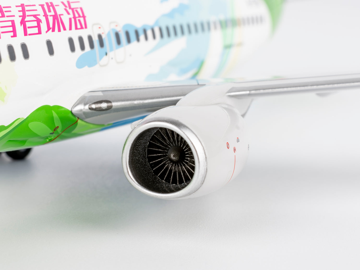 NG Models China Southern Airlines Zhuhai City of Youth Boeing 737-800/w B-1700 1/200 Aircraft Scale Model