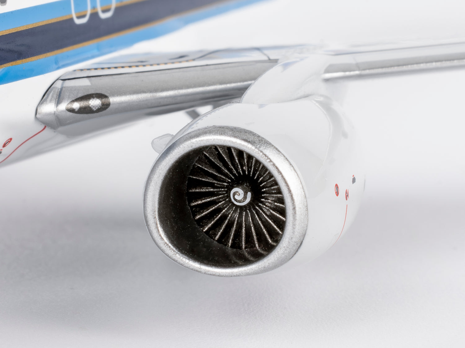 NG Models China Southern Airlines Boeing 737-800/w B-5761 1/200 Scale
