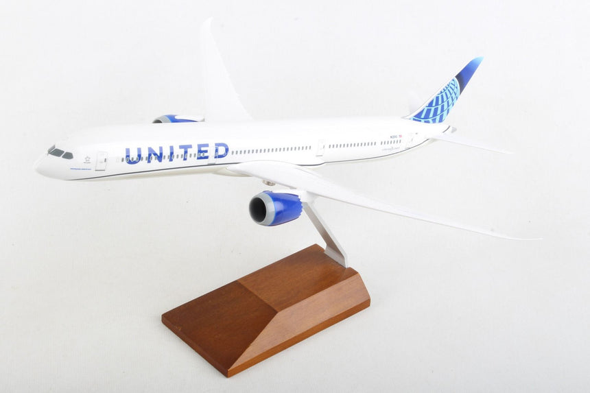 SkyMarks United Boeing 787-10 W/Wood Stand 1/200 Aircraft Scale Model