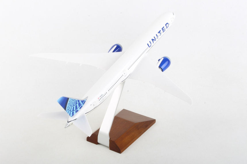 SkyMarks United Boeing 787-10 W/Wood Stand 1/200 Aircraft Scale Model