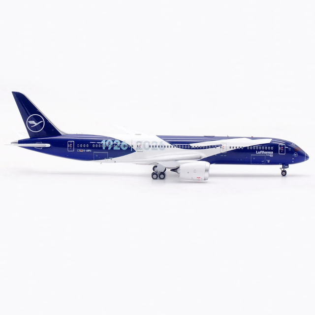 Aviation400 Lufthansa Boeing 787-9 Dreamliner 100TH D-ABPU (detachable gear) 1/400 Aircraft Scale Model