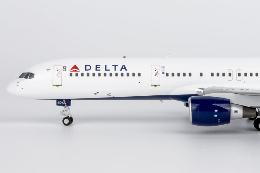 NG Models Delta Air Lines Boeing 757-200/w N696DL 1/200 Aircraft Scale Model