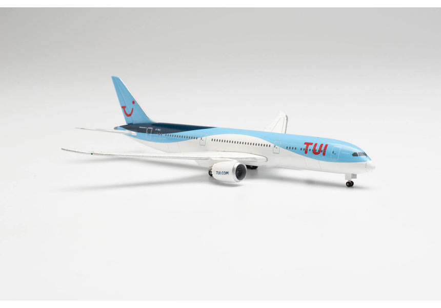 Herpa TUI Airways Boeing 787-9 Dreamliner – G-TUIJ "Pixie Dust" 1/500 Aircraft Scale Model