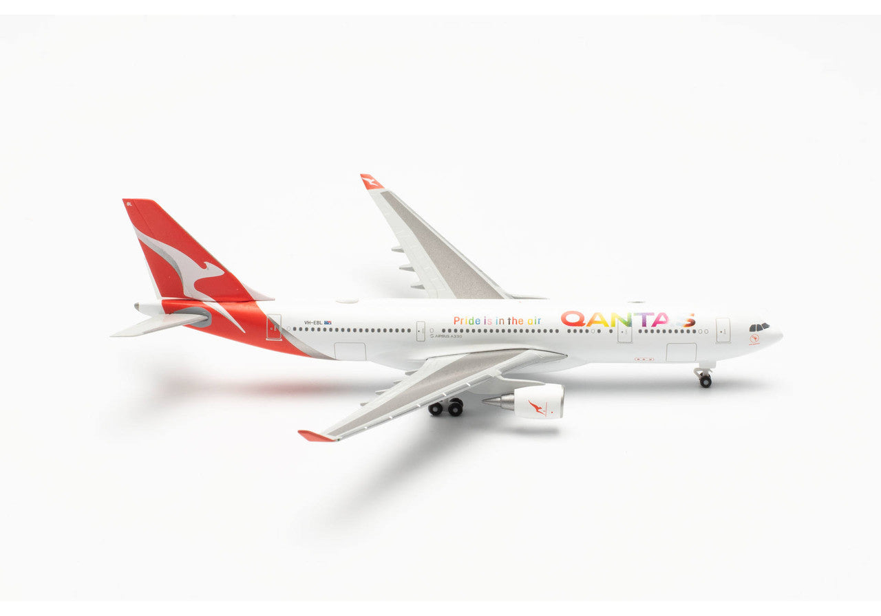 Herpa Qantas Airbus A330-200 "Pride is in the Air" – VH-EBL "Whitsundays" 1/500 Scale