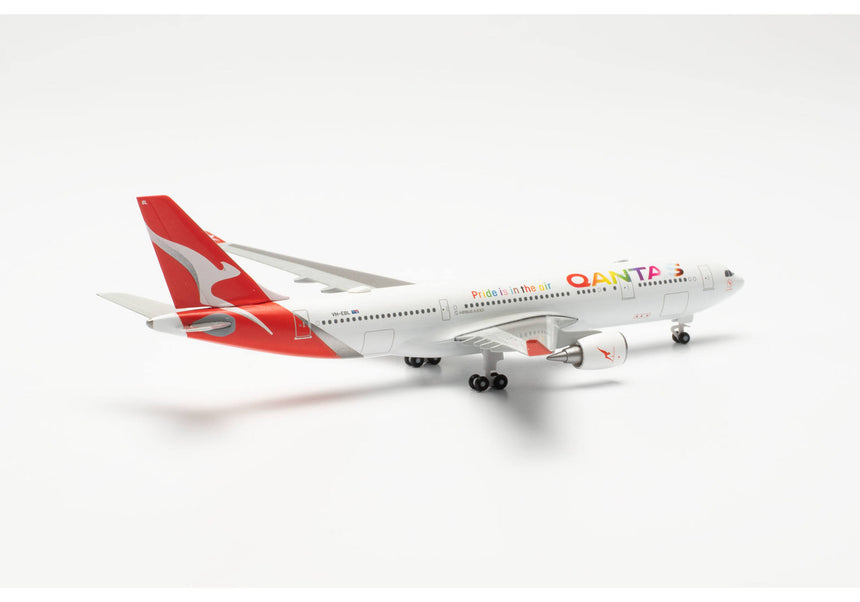 Herpa Qantas Airbus A330-200 "Pride is in the Air" – VH-EBL "Whitsundays" 1/500 Scale