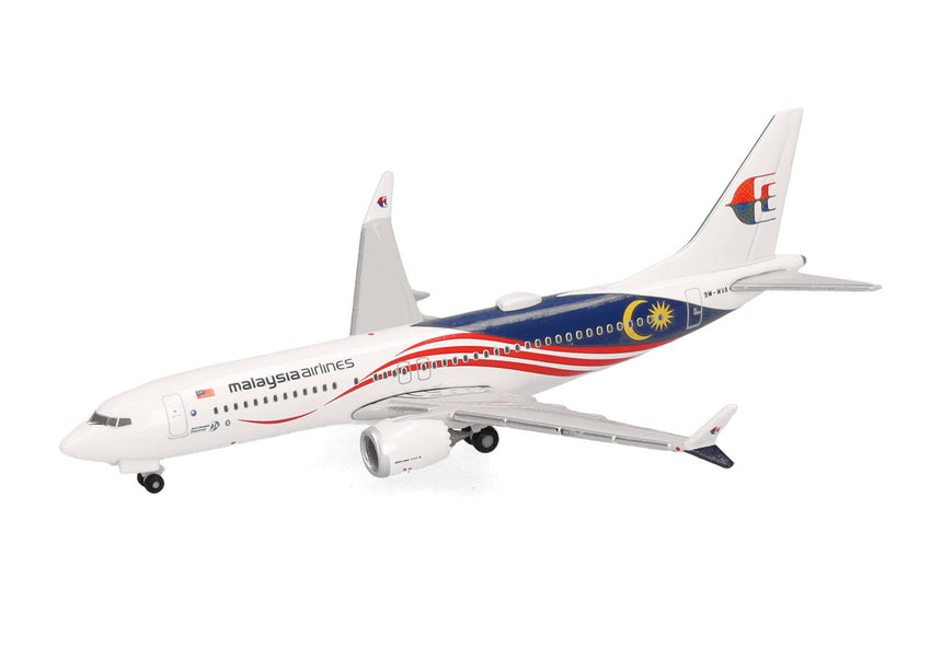 Herpa Malaysia Airlines Boeing 737 Max 8 – 9M-MVA 1/500 Scale