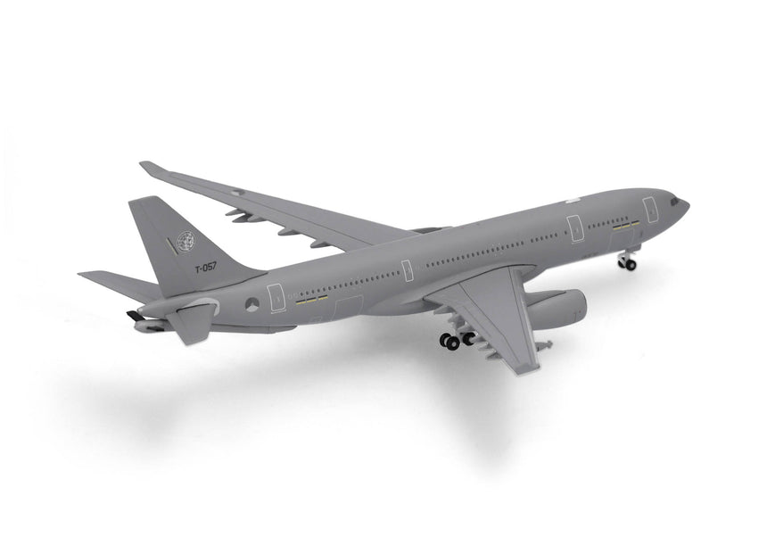 Herpa NATO Multinational Multirole Tanker Unit (MMU) Airbus A330 MRTT, Eindhoven Air Base – T-057 1/500 Aircraft Scale Model