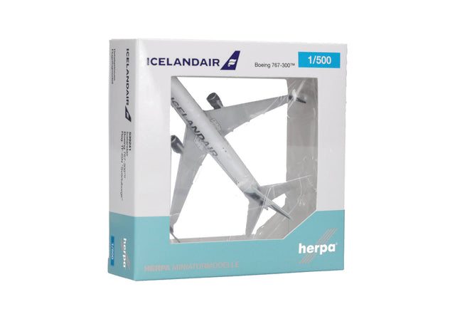 Herpa Icelandair Boeing 767-300 - Borreal blue tail stripe – TF-ISN "Svörtuborgir" 1/500 Aircraft Scale Model