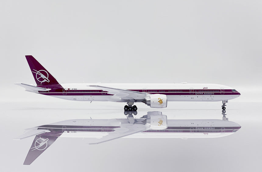 JC Wings Qatar Airways Boeing 777-300ER (A7-BAC) 1/400 Aircraft Scale Model