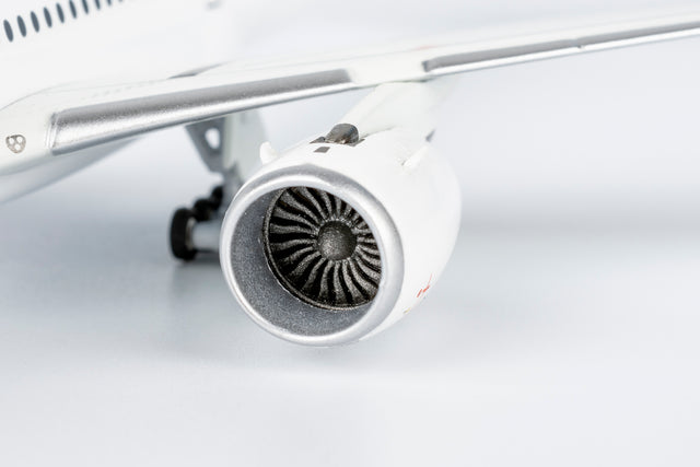 NG Models Japan Airlines (JAL) Airbus A350-1000 JA04WJ 1/400 Aircraft Scale Model