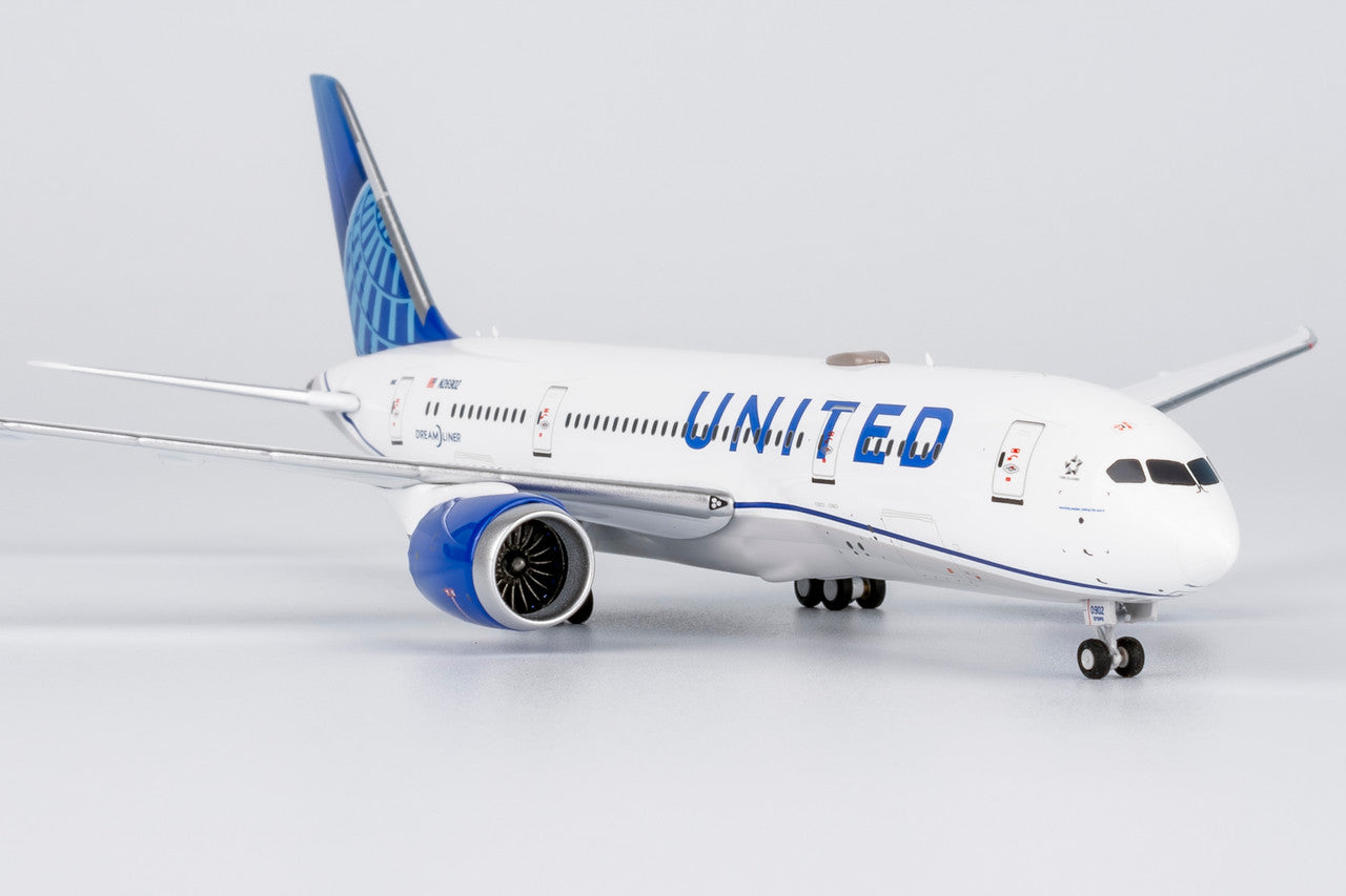 NG Models United Airlines Blue Evolution c/s Boeing 787-8 Dreamliner N26902 1/400 Scale