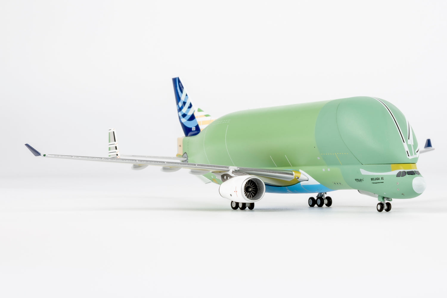 NG Model Airbus Transport International Airbus A330-743L Airbus Beluga XL F-WBXL Primer color 1/400 Aircraft Scale Model