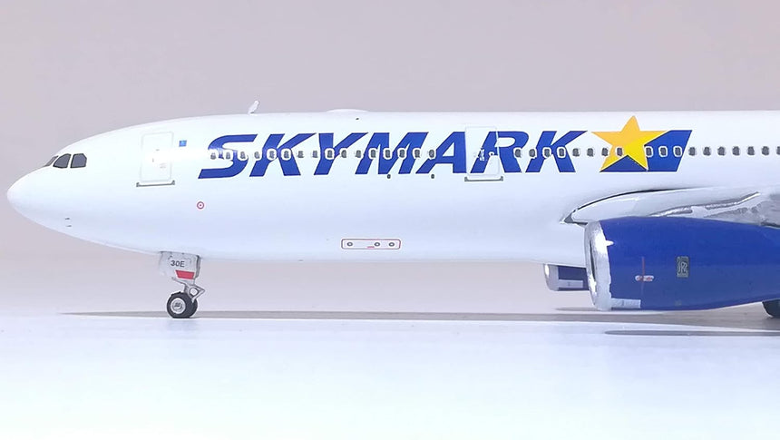 Phoenix Skymark Airlines Airbus A330-300 JA330E 1/400 Aircraft Scale Model