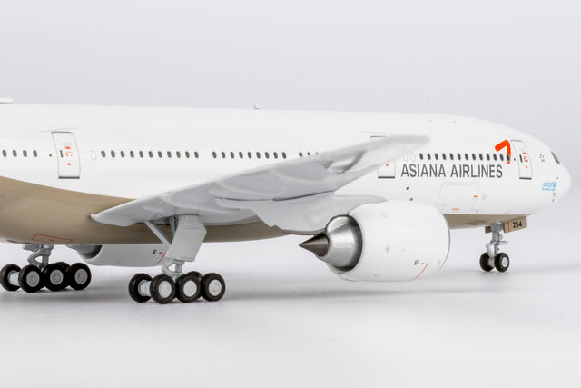 NG Models Asiana Airlines Boeing 777-200ER HL8254 1/400 Aircraft Scale Model