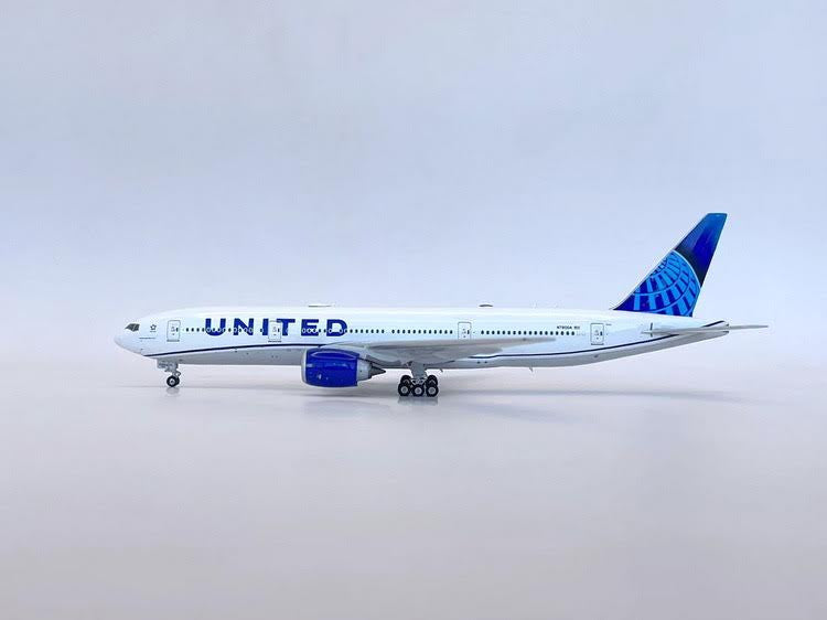 Phoenix United Airlines Boeing 777-200ER N78004 1/400 Aircraft Scale Model
