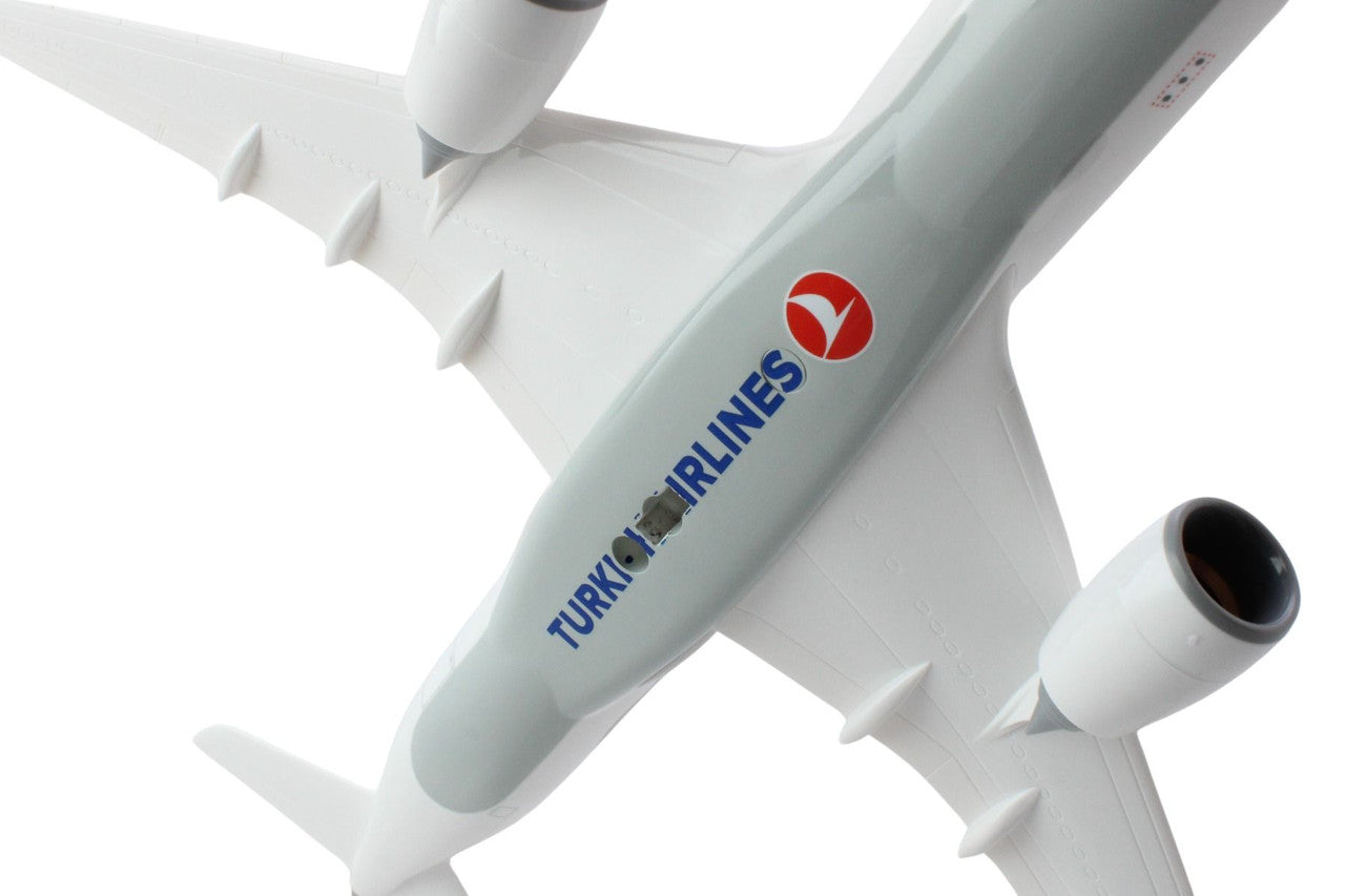 SkyMarks Turkish Airlines Airbus A350-900 TC-LGJ 1/200 Aircraft Scale Model