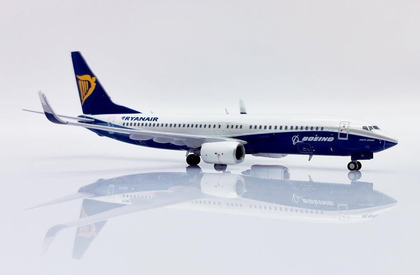 JC Wings Ryanair Boeing 737-800 "Dreamliner" (EI-DCL) 1/400 Aircraft Scale Model