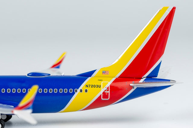 NG Models Southwest Airlines Boeing 737 MAX 7 N7203U 1/400 Aircraft Scale Model